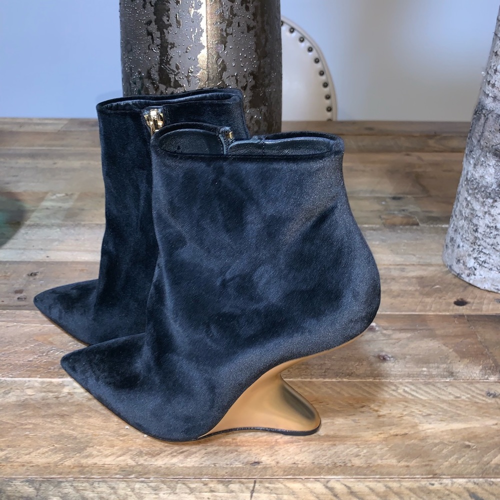 Salvatore Ferragamo Bolgheri Cut-Out Wedge Booties - Picture 1 of 8